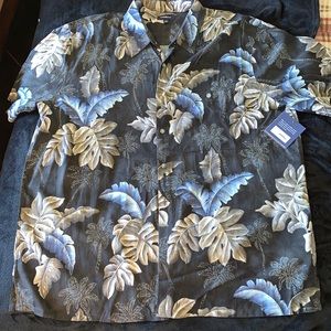 Island print men’s shirt